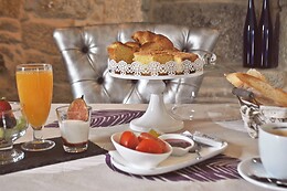 VINOHOTEL 7 UVAS